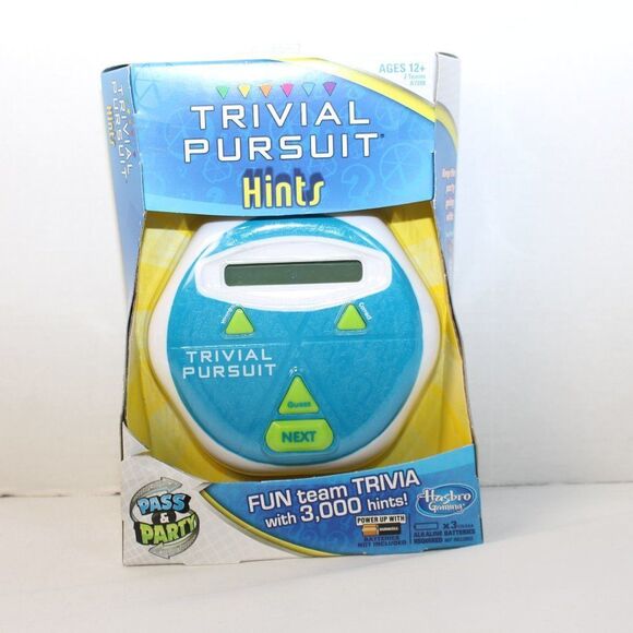 NWT TRIVIAL PURSUIT - Picture 1 of 5